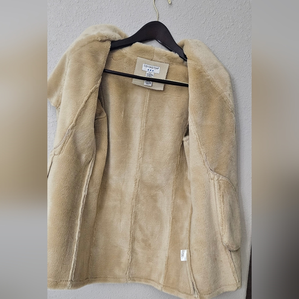 Coat - Picture 3 of 5